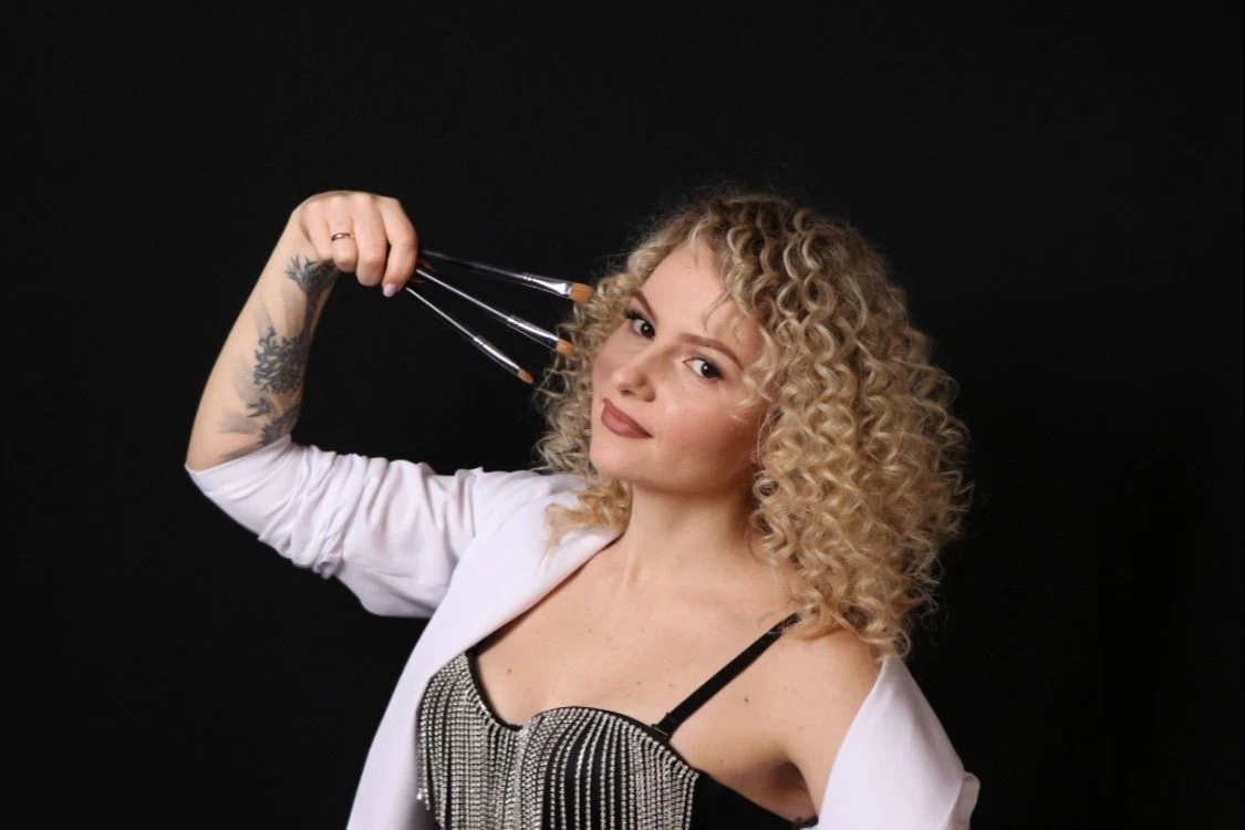 Yuliia Avteniuk - makijażystka z ponad dziewięcioletnim doświadczeniem